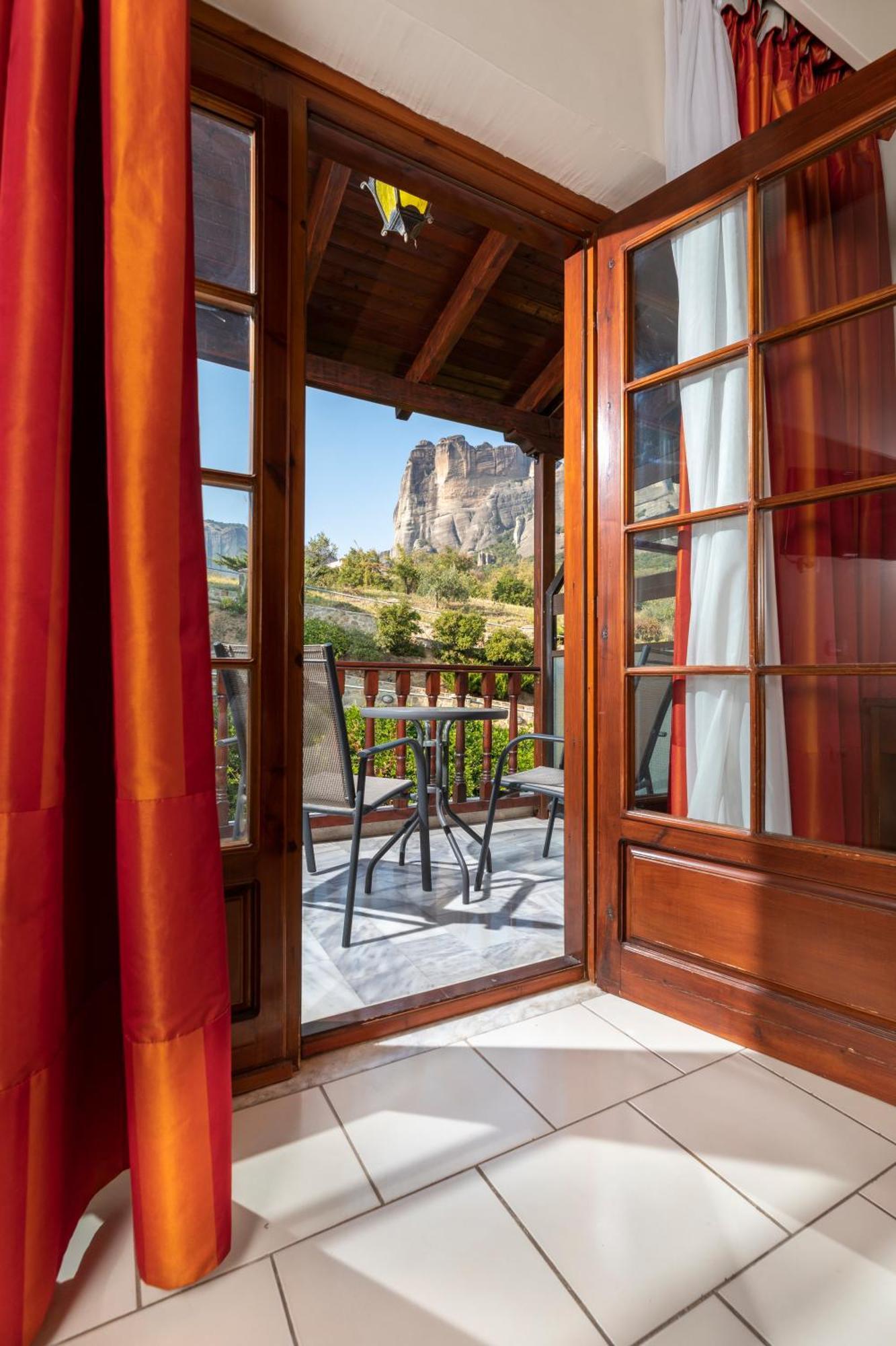 Famissi Eden Hotel Калампака Экстерьер фото