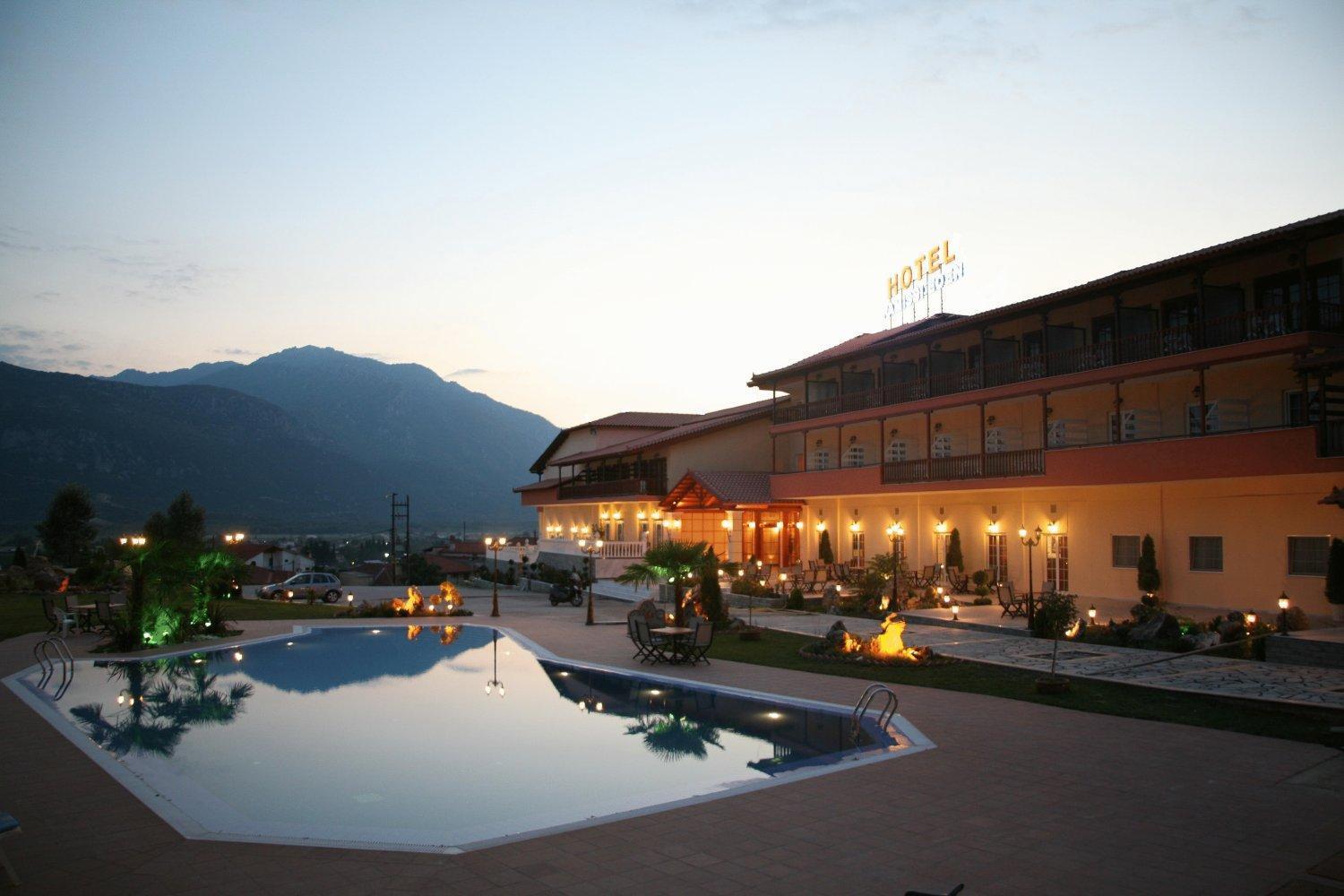 Famissi Eden Hotel Калампака Экстерьер фото