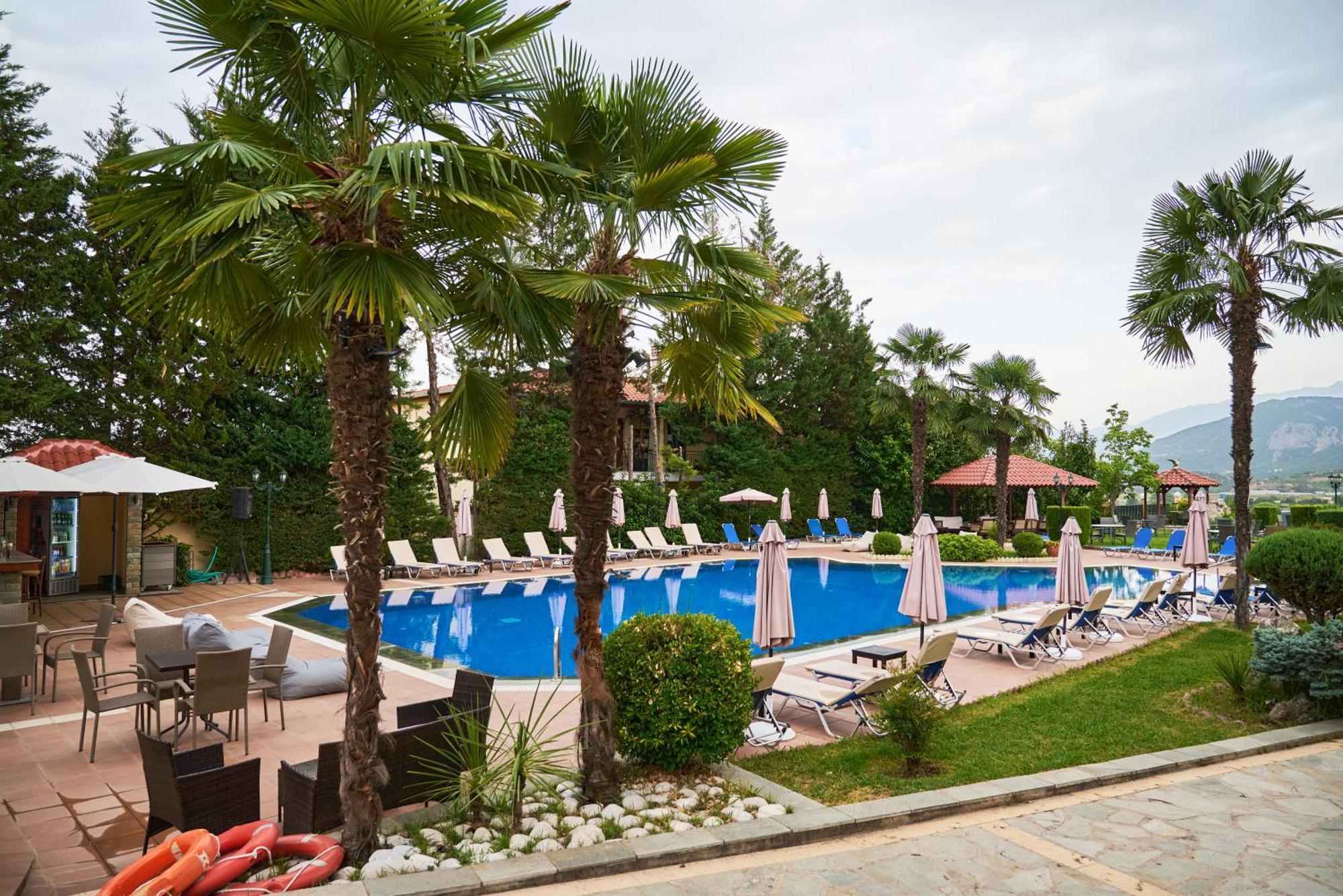 Famissi Eden Hotel Калампака Экстерьер фото